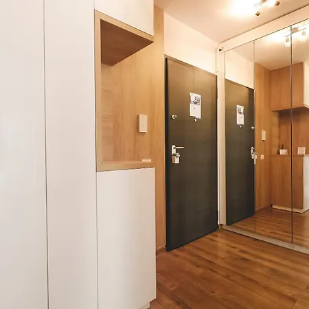 Smartstay 아파트 *